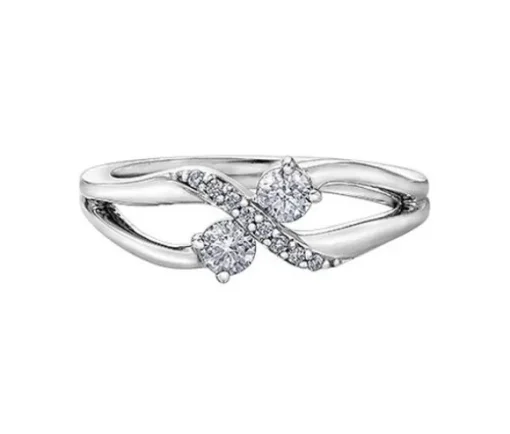 BAGUE EN OR 10K BLANC SERTIE DE DIAMANTS