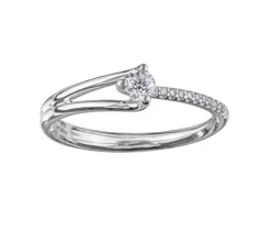 BAGUE EN OR 10K BLANC SERTIE DpiUN DIAMANT QUÉBÉCOIS ET DE DIAMANTS