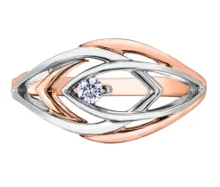 BAGUE EN OR SERTIE DpiUN DIAMANT CANADIEN
