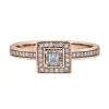 BAGUE EN OR SERTIE DpiUN DIAMANT CANADIEN ET DE DIAMANTS