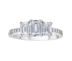 BAGUE STYLE TRINITÉ EN PLATINE SERTIE DE DIAMANTS
