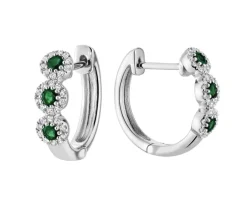 BOUCLES HUGGIES EN OE BLANC SERTIES DE SAPHIRS, RUBIS OU ÉMERAUDES ET DIAMANTS