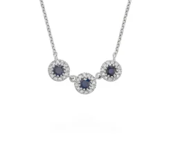 COLLIER EN OR BLANC SERTI DE SAPHIRS, RUBIS OU ÉMERAUDES ET DE DIAMANTS