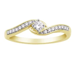JOLIE BAGUE EN OR 10K SERTIE DE DIAMANTS
