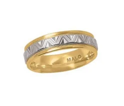 JONC EN OR TAILLÉ DIAMANT CONFORT FIT À MOTIF EN V