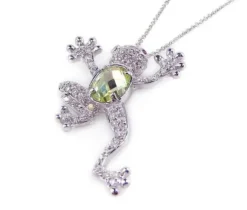 PENDENTIF GRENOUILLE EN ARGENT RHODIÉ SERTIE DE CUBIQUES ZIRCONIAS